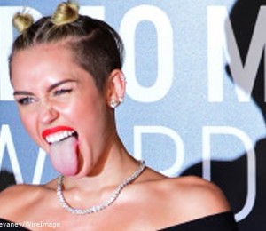 miley-cyrus-vma-twerking