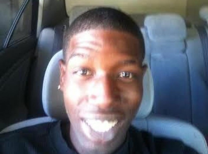 victor-white-iii-shoots-himself-in-the-back (1)