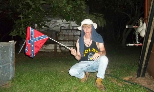 dylann-roof-charleston-confederate-flag_640x